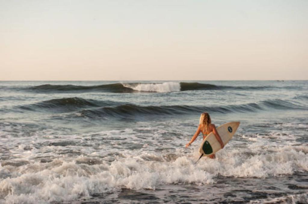 فندق Paredon Surf House El Paredón Buena Vista المظهر الخارجي الصورة